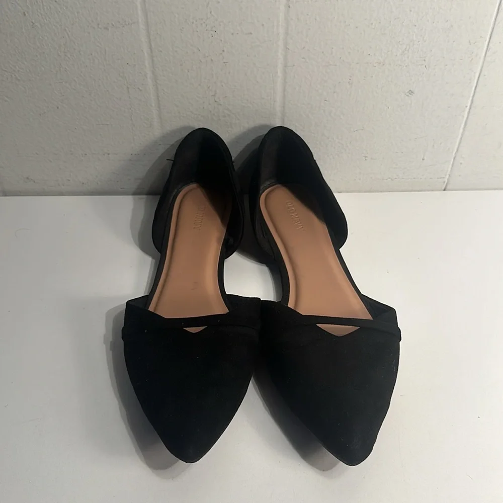 Old Navy Black Faux Suede Pointed Toe Flats - Size 9 Women’s - Picture 2 of 10